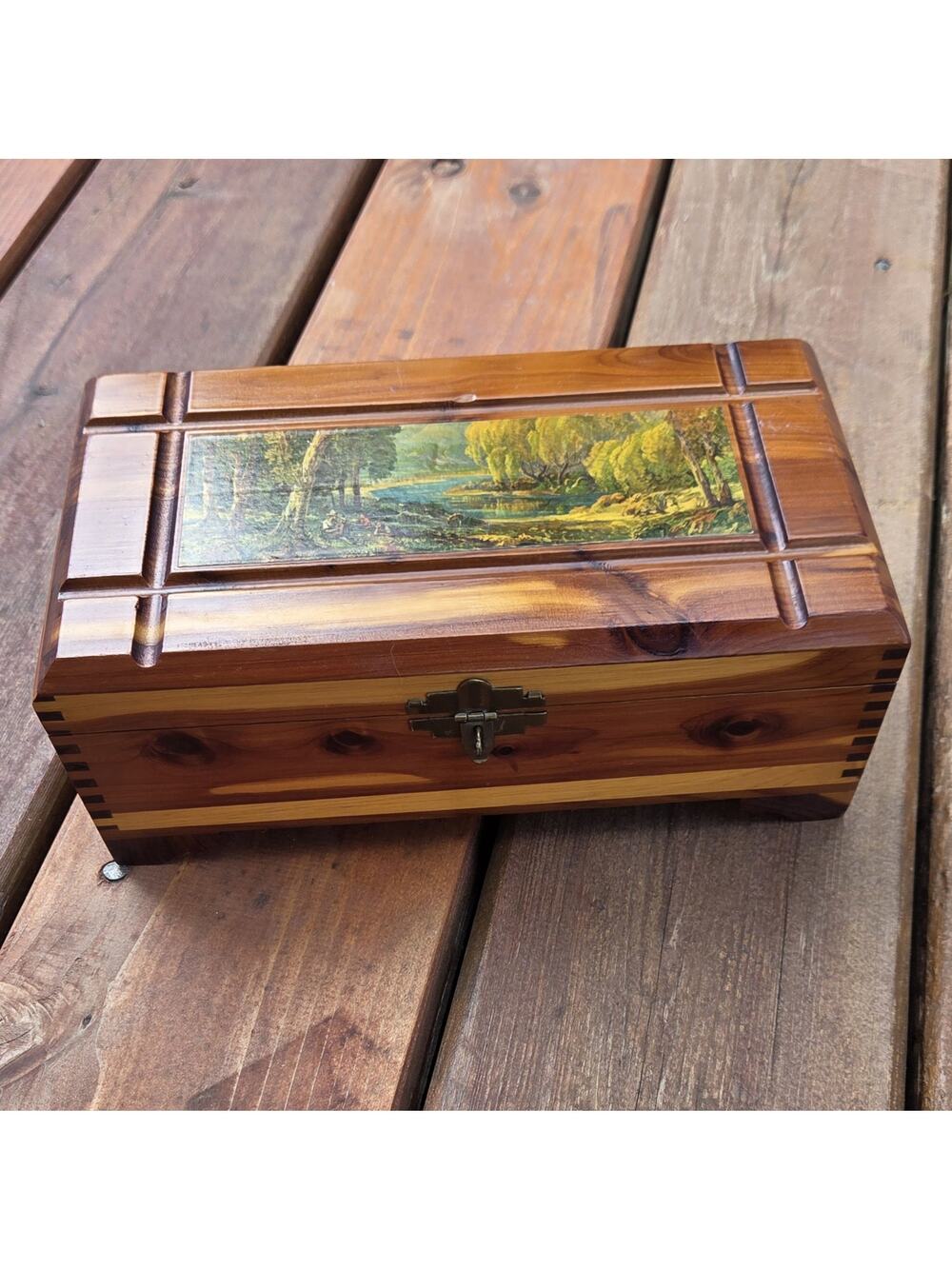 VTG Cedar Keepsake Box Rustic Woodland Landscape Memory Box Cabin Cottage Decor